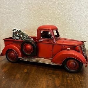 Metal vintage truck decor
